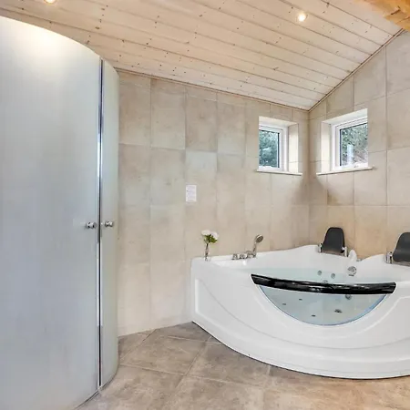 Stunning In With Kitchen * Dannemare