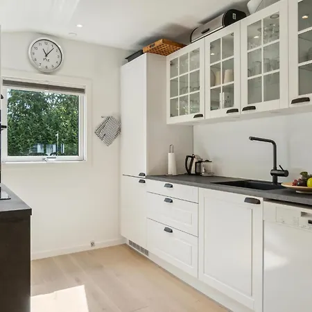 Stunning In With Kitchen Dannemare